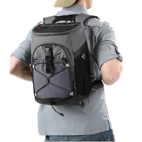 Titan by Arctic Zone Deep Freeze 16qt Backpack Cooler - Great Christmas Gift!! - Picture 2 of 9